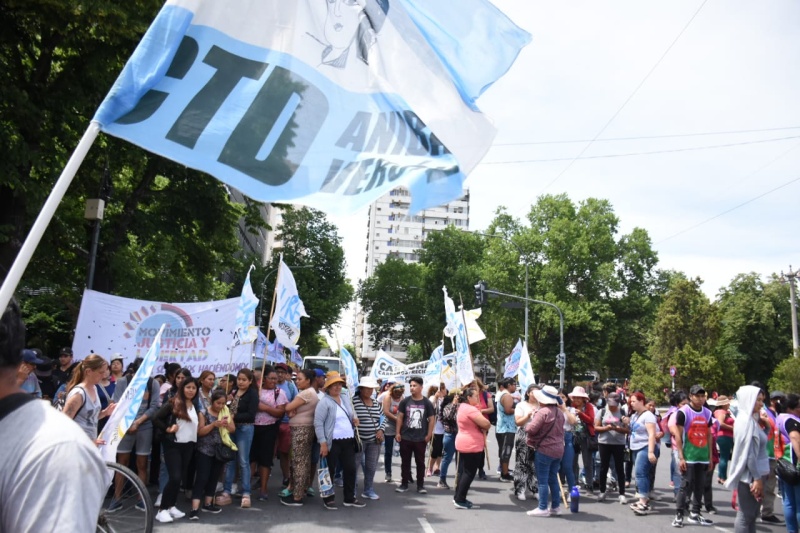 Cooperativistas de La Plata pidieron suba salarial para noviembre y diciembre, y refuerzo para los comedores comunitarios