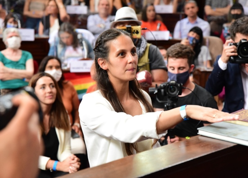 Manuela Forneris copiaría a su referente Lousteau para hacer “rancho aparte” en el Concejo Deliberante de La Plata