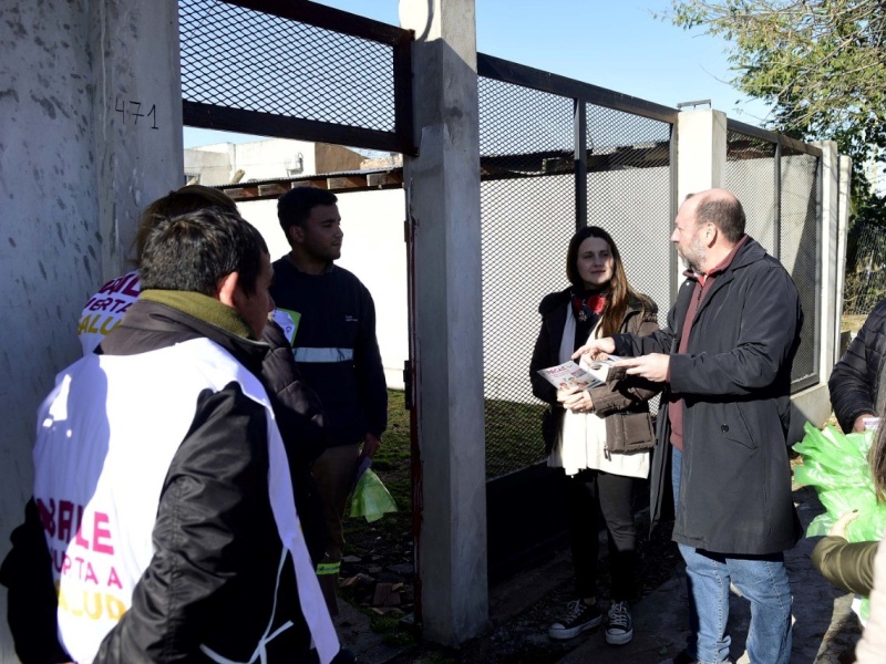 Villa Elvira comenzó la jornada de descacharreo para prevenir el dengue