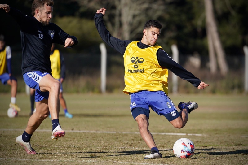 Gorosito evalúa un cambio para jugar el clásico