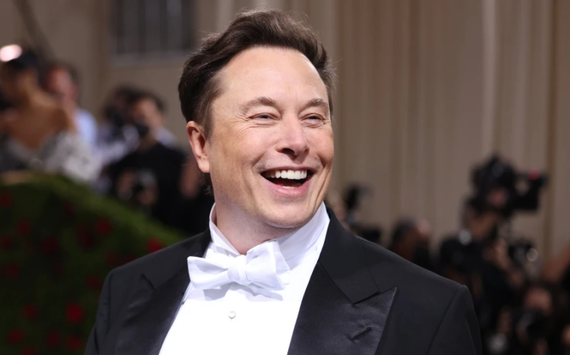 Elon Musk anunció que las cuentas adheridas a Twitter Blue podrán subir videos de 2 horas