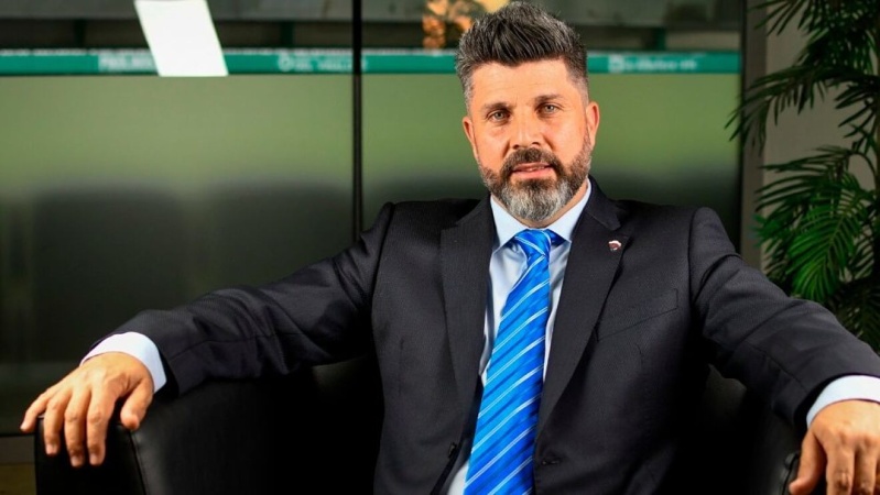 Gorosito liquidó a un reconocido empresario del fútbol