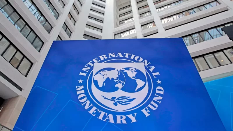 Argentina espera un nuevo desembolso del FMI por 5.300 millones de dólares