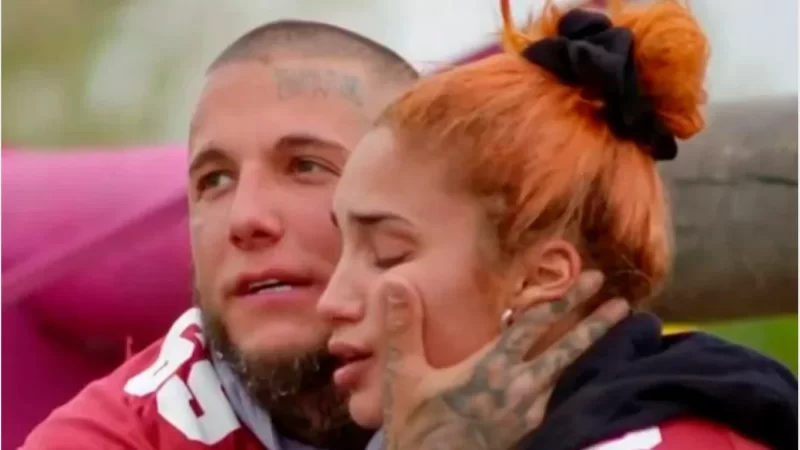 Alex Caniggia a puros besos con Melody Luz