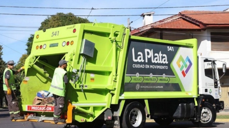Piden que las facturas de las tasas SUM informen los días de recolección de residuos en La Plata
