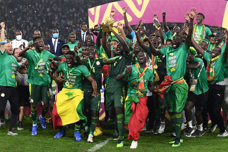 Premiaron con terrenos y dinero a los futbolistas senegaleses que ganaron la Copa África