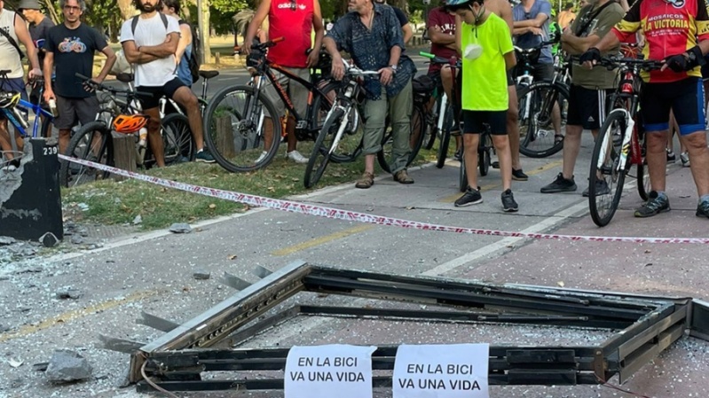 Imputaron por homicidio simple con dolo eventual al conductor que mató a una ciclista en Palermo