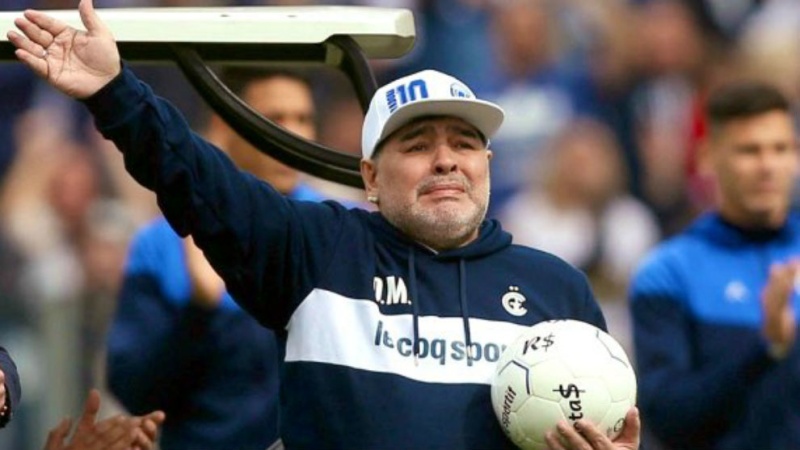 Sigue el romance entre FIFA y Maradona: un nuevo capítulo de su historia en Gimnasia