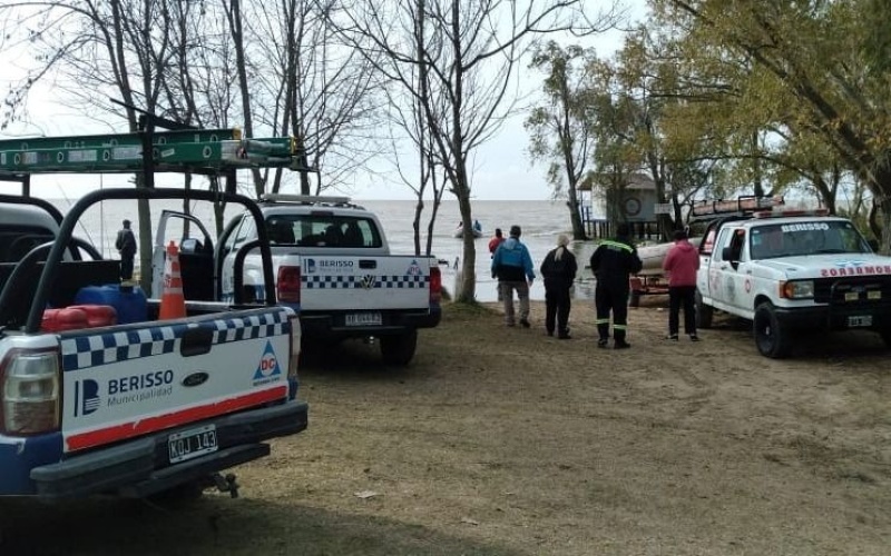 Un kayakista tuvo que ser rescatado por quedar a la deriva del Rio de La Plata