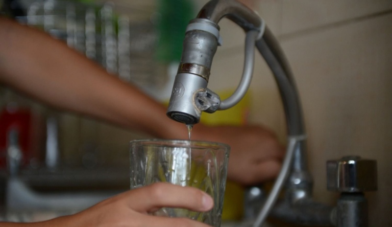 Larga lista de reclamos a la municipalidad por parte de una familia de Villa Elisa: ”No tenemos agua para vivir”