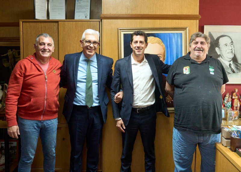 Wado de Pedro junto a la conducción de SMATA: ”Tenemos que fortalecer la industria argentina”
