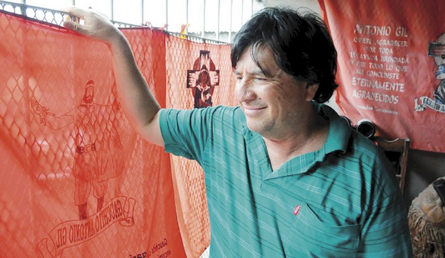 El ”Brujo” Manuel salió de terapia intensiva