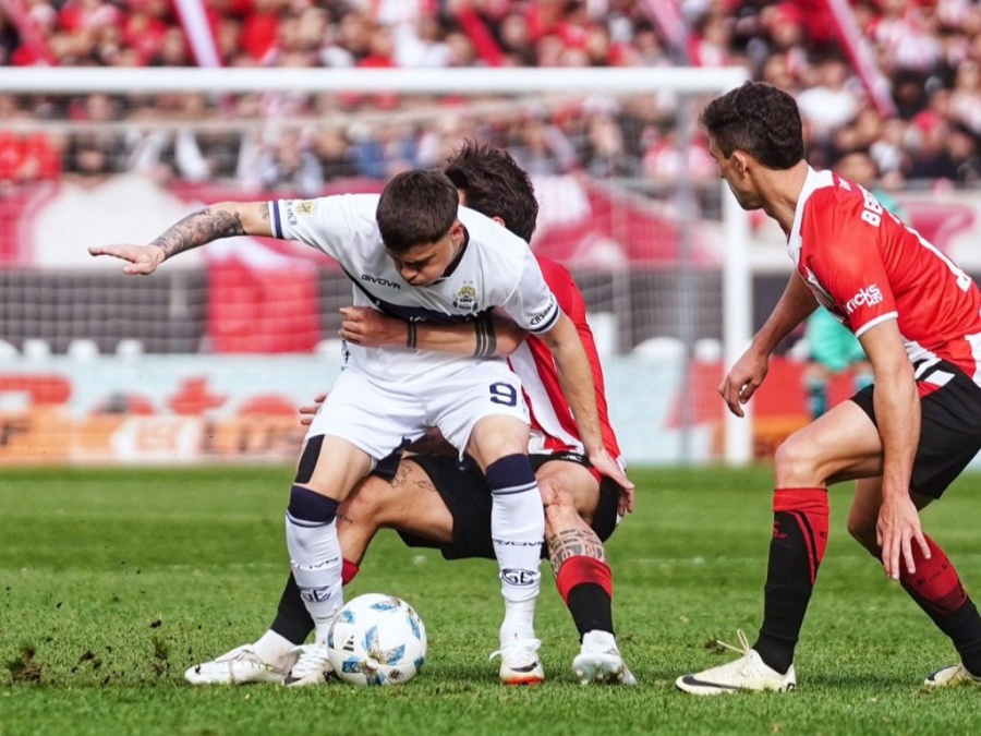 ¿Por qué Estudiantes y Gimnasia están con la guardia alta?