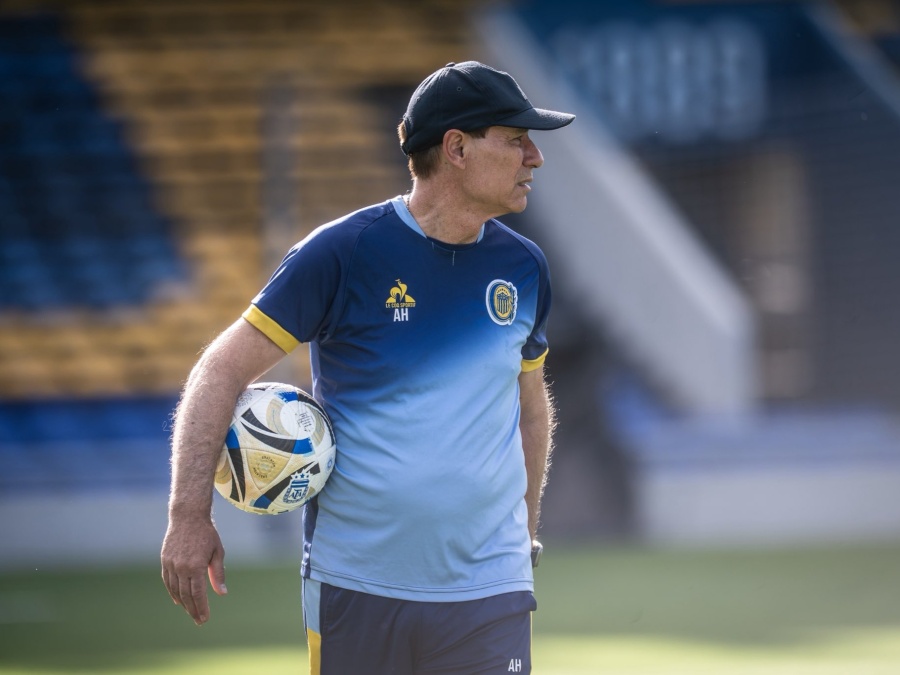 Ariel Holan criticó la actitud de Estudiantes: ”Fue una falta de respeto y los problemas...”