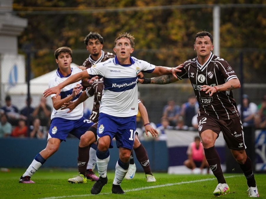 Una marca se perpetuó en Gimnasia y la dirigencia tuvo que salir a explicar la decisión