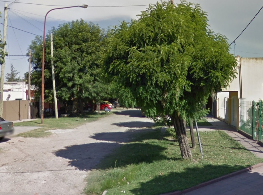 Un joven golpeó, mordió y ahorcó a su pareja en La Plata, y la policía llegó justo a tiempo