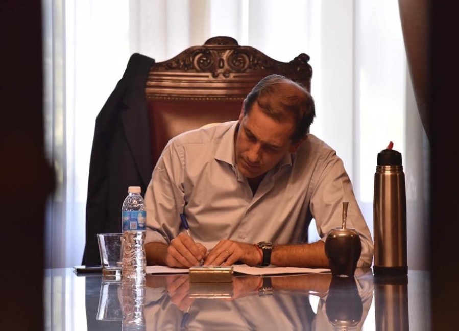 Garro adelantó un tramo de la suba salarial acordada con el Sindicato de Trabajadores Municipales de La Plata