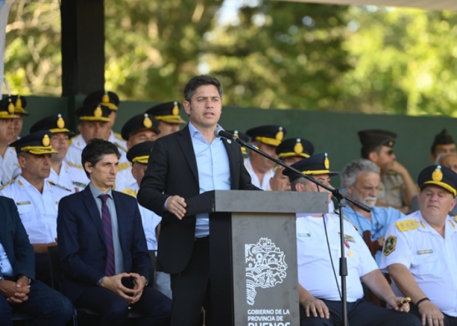 El gobernador Kicillof encabezó el acto de egreso de 2.265 oficiales de la Policía Bonaerense