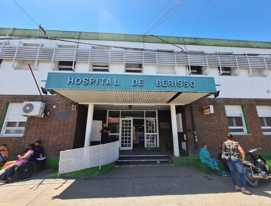 Un niño de 13 años apuñaló a otro chico en plena vía pública de Berisso: habrían discutido por una gorra