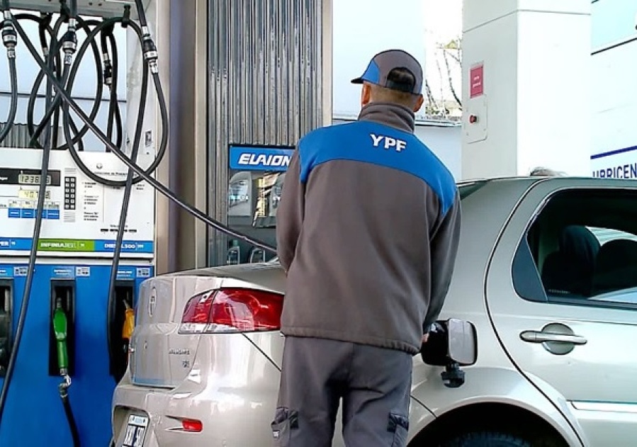 YPF subió un 6% sus combustibles en todo el país