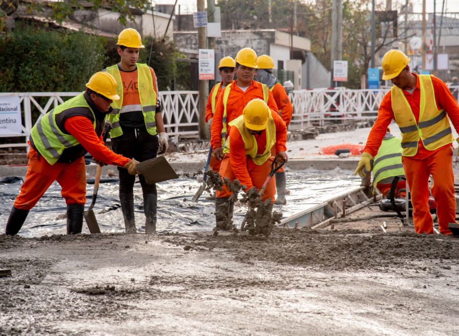 Se reglamentará la reforma laboral de la Ley Bases con la creación de un fondo especial para el caso de ser despedido