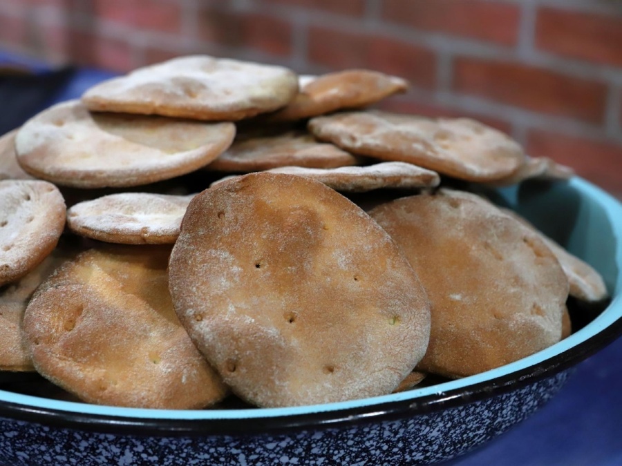 Prohibieron la venta de una conocida marca de galletitas porque se hacían en un lugar poco higiénico e ilegal