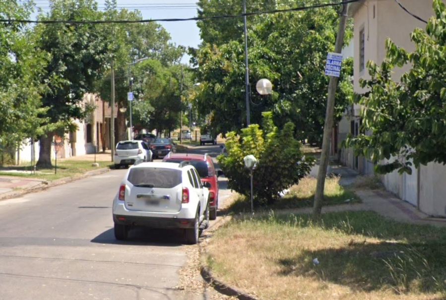 Ladrones arrasaron con una casa de Villa Elvira y huyeron con relojes, joyas, ropa y hasta medicamentos