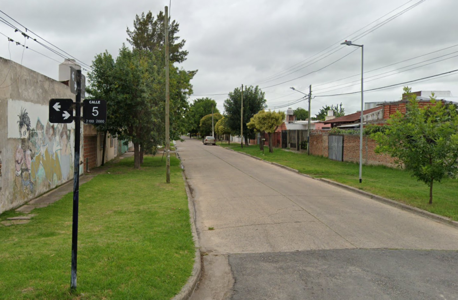 Con extremo silencio, ladrones robaron en una casa de Ringuelet: rompieron vidrios y hasta se llevaron bebidas alcohólicas