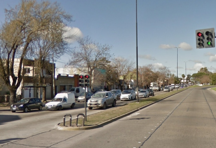 Una jubilada platense estuvo a punto de ser asesinada y se salvó gracias a una vecina que escuchó los ruidos