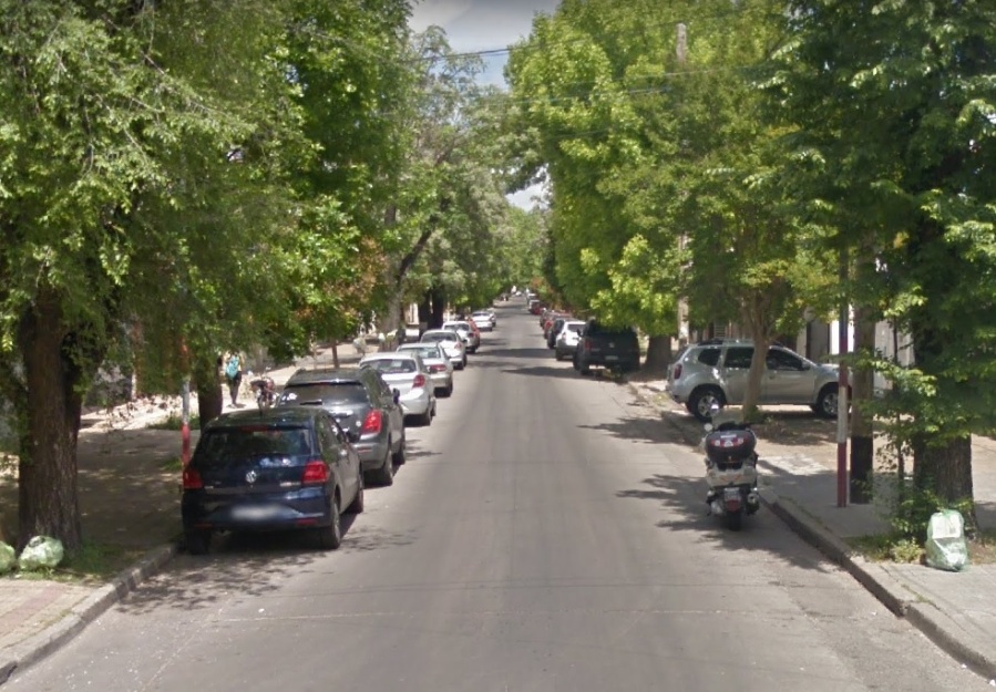 Una pareja de jubilados de La Plata salió a comer afuera y les robaron 10 millones de pesos