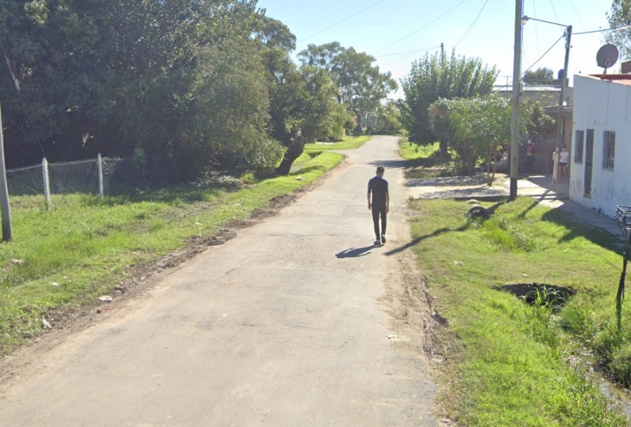 Brutal ataque a una madre y su hija mientras circulaban por Barrio Aeropuerto: le apuntaron a la nena con un arma