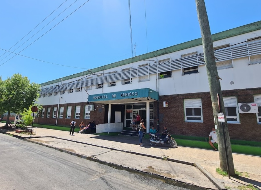 Una agente policial de Berisso quiso quitarse la vida en el baño de su casa y su mamá llegó a tiempo para evitarlo