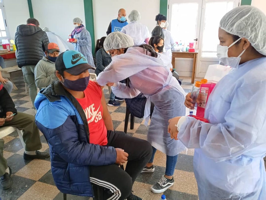 Desde este viernes ya rige la vacunación libre para todos los mayores de 18 años en la Provincia de Buenos Aires