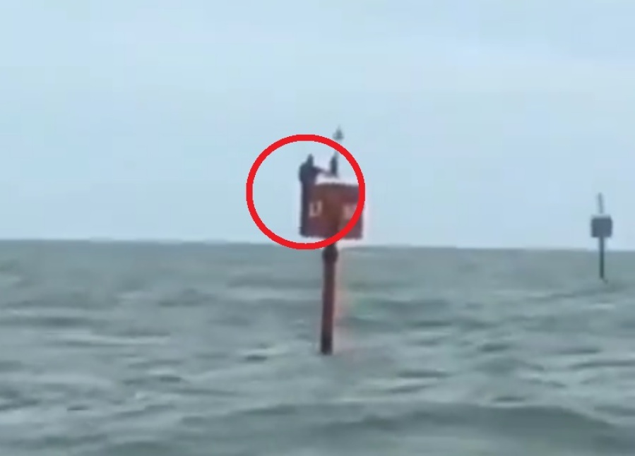 Un pescador pasó 48 horas aferrado a una boya e increíblemente sobrevivió: ”Creí que me moriría de frío”