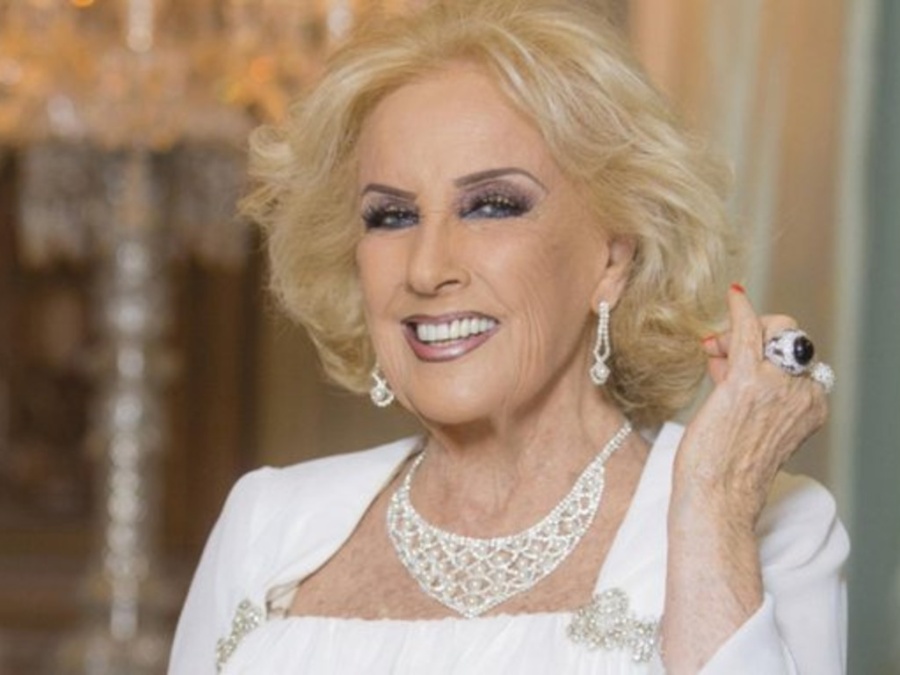 Las fotos de Juana Viale y Marcela Tinayre tras salir de la clínica luego de la operación de Mirtha