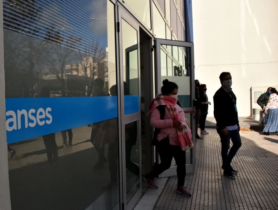 Jubilaciones y asignaciones: todas las prestaciones de ANSES que se abonan este lunes