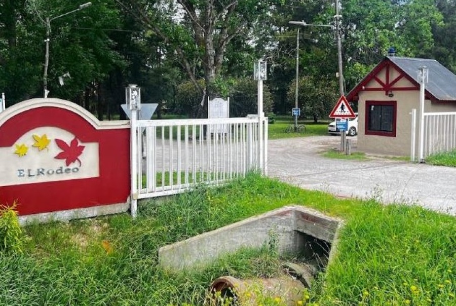 Ladrones arrasaron con una casa de un barrio privado de La Plata y se llevaron hasta un diente de leche