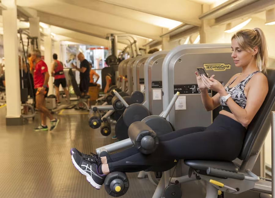 Describió a los 6 personajes típicos de un gimnasio de barrio y se volvió viral: ”La Karen robamáquinas y el ex delincuente”