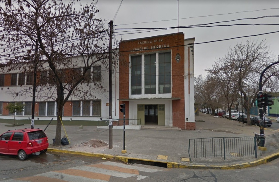 Un alumno de 8 años tiene en vilo a padres de una escuela platense: ”Castigó a una compañera y tuvo que intervenir el SAME”