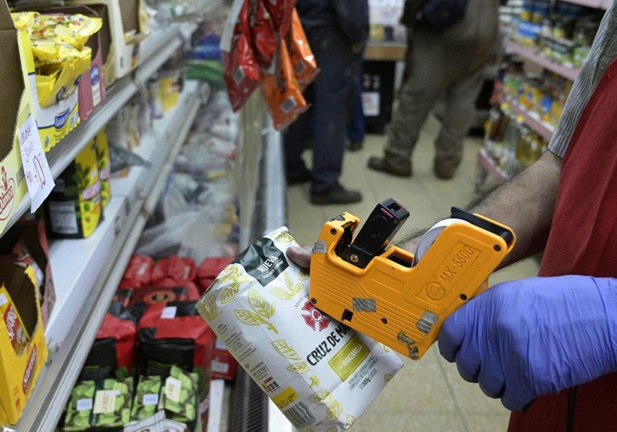 Cuáles son las medidas que analiza el Gobierno para contener la suba de los alimentos