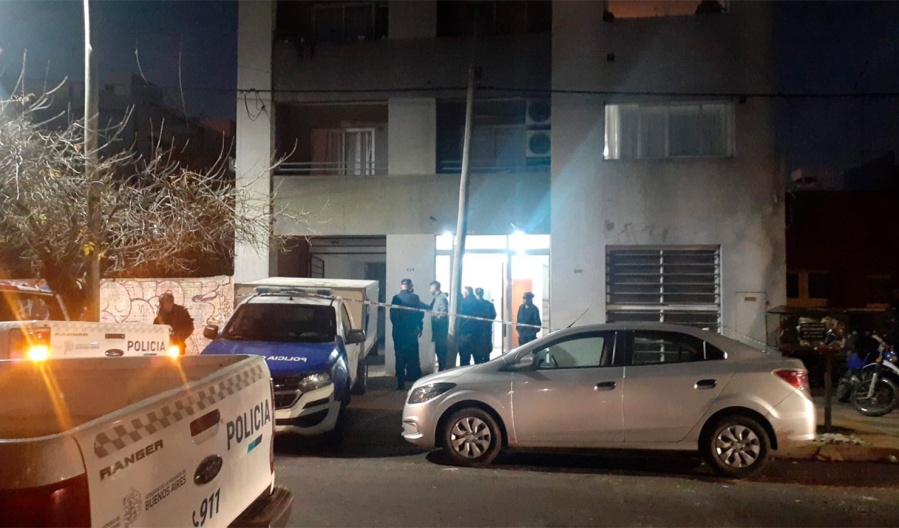 Una fiesta previa y consumo de drogas: lo que se sabe de la muerte de la joven en un departamento de 24 y 44