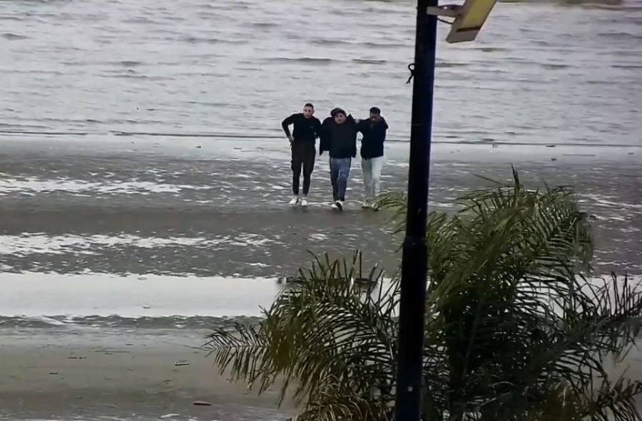 Detuvieron al presunto autor de un homicidio en El Mercadito: vio a la Policía y trató de escapar nadando por el río