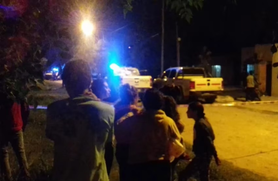 Una nena desapareció mientras jugaba y la encontraron muerta debajo de un bolsón de arena