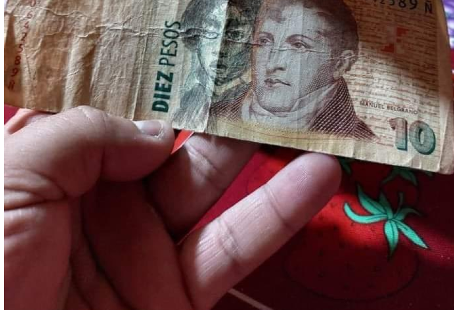 Convirtió el billete de 10 pesos en el de 10.000 con un polémico dibujo de María Remedios del Valle: ”Fue, si pasa pasa”