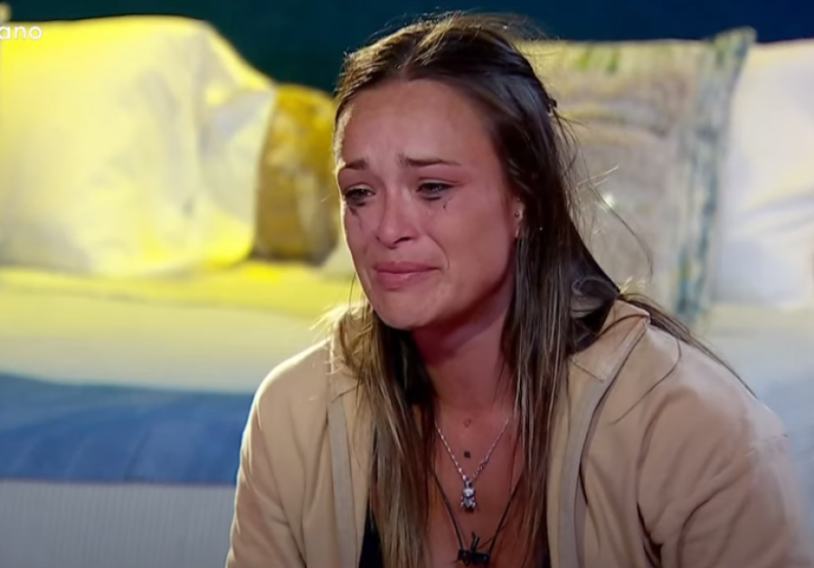 Del llanto a la risa: así le contaba Santiago del Moro a Agostina los beneficios de su ”falsa expulsión” de Gran Hermano