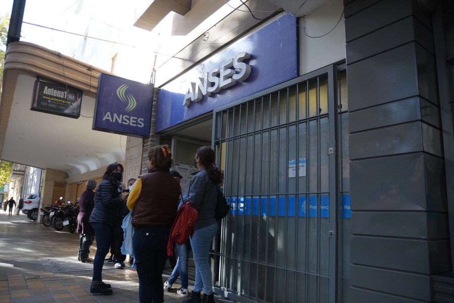 Jubilaciones, AUH y otras prestaciones sociales: el calendario de pagos de ANSES para el mes de agosto