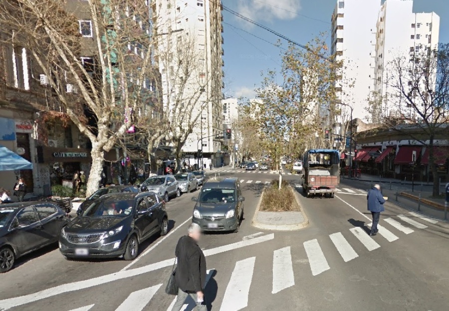 Ladrones robaron en un PH de Diagonal 74 y 47 pero se olvidaron de una extraña bolsa blanca que no paraba de hacer ruido