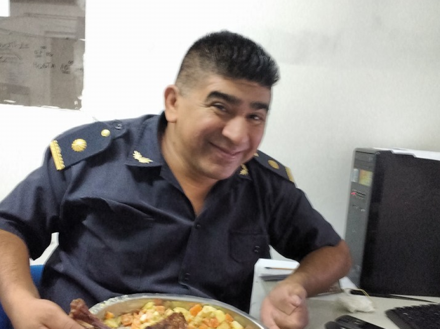 ”Qué injusto es todo”: tremendo dolor por la muerte de Miguel Roldán en La Plata y el video de cuando fue Papá Noel