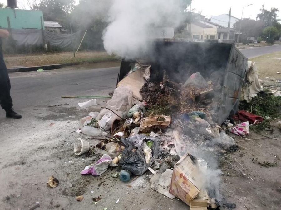 En San Carlos reclamaron por la acumulación de basura y temen por la presencia de alimañas