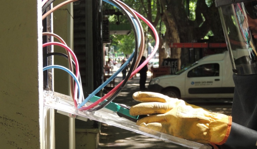 Edelap hizo más de 3.500 actas de comprobación por conexiones eléctricas fraudulentas en 2025